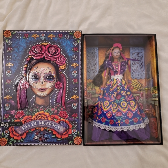 Barbie Signature Doll, 2022 Dia De Muertos Collectible - Picture 12 of 14